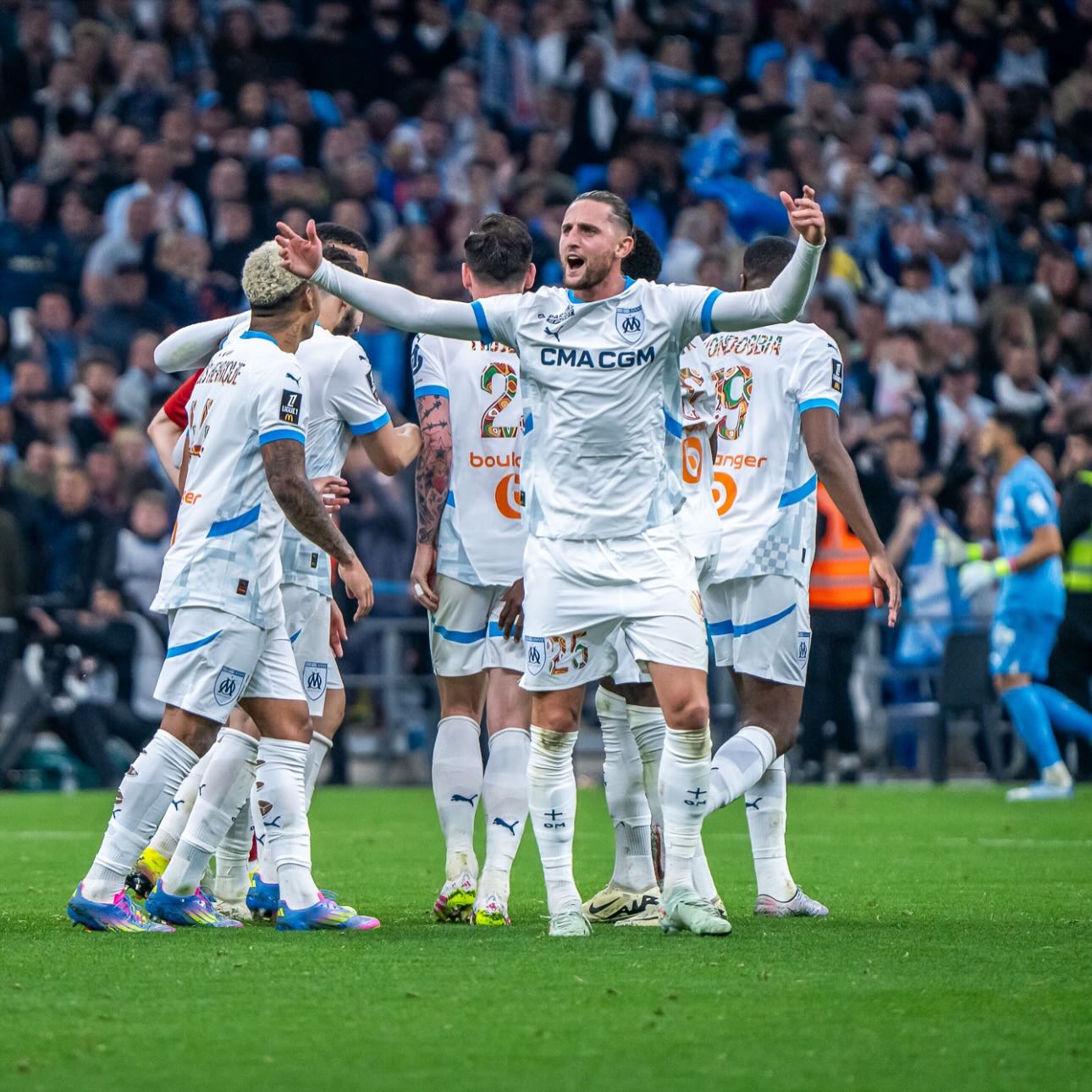 正是这种特, 比奥更新了, 的激昂旋律