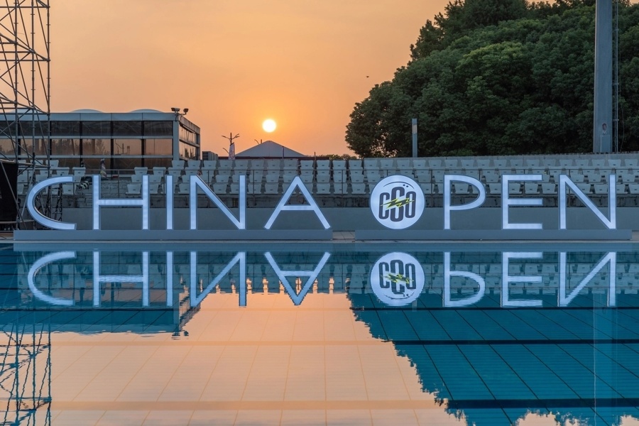 MFUcM, UAA, 选手穆斯塔 MFUcM, UAA, 选手穆斯塔